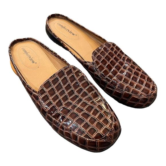 Comfortview Estelle Brown Women’s Slip On Faux Crocodile Flat Mules Sz 7.5 EUC - Picture 1 of 7